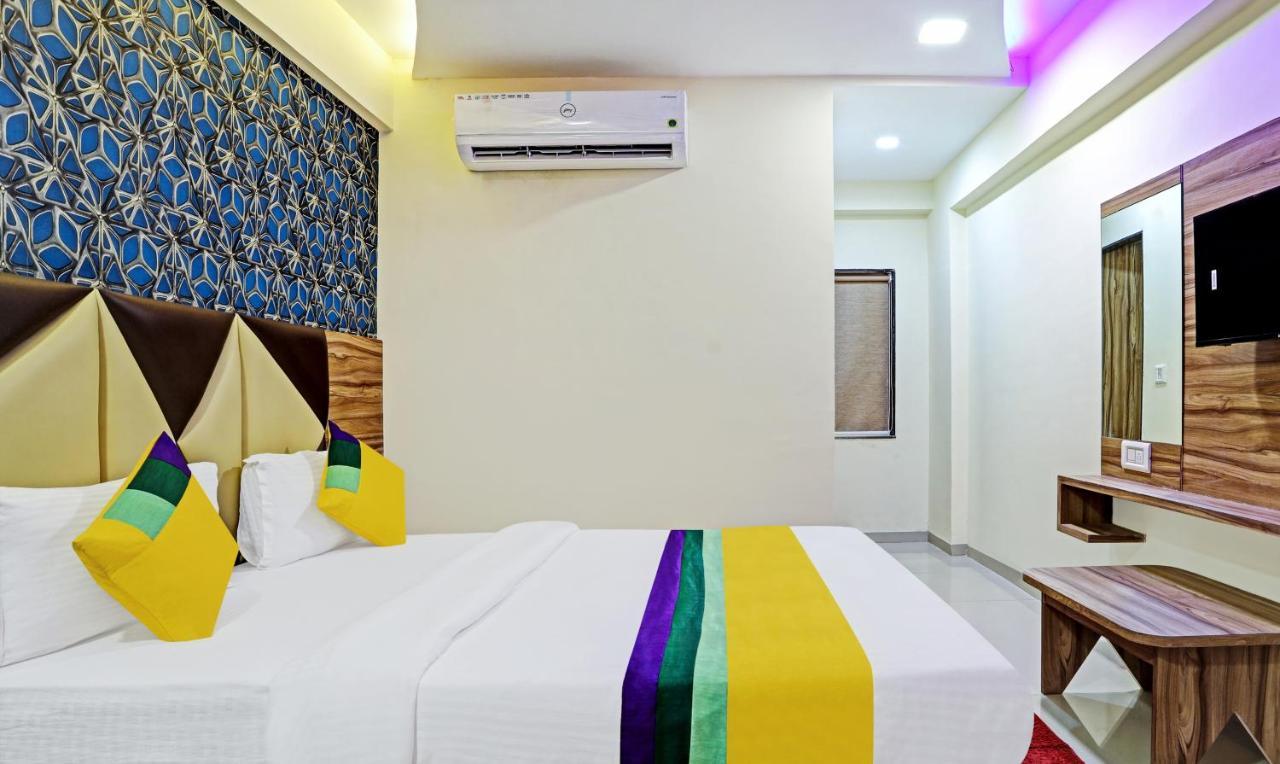 Itsy Hotels Rk Palace Vadodara Exterior photo