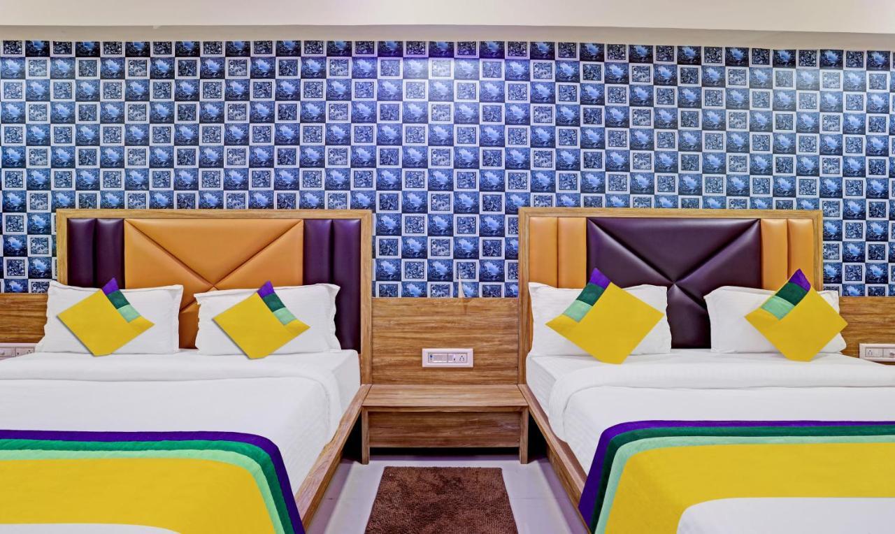 Itsy Hotels Rk Palace Vadodara Exterior photo